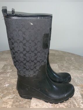 Coach Signature C Black Rain Boots Shoes Pearl Style Size 7 Rubber Jacquard FLAW